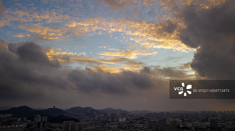 台州椒江市区晨曦图片素材