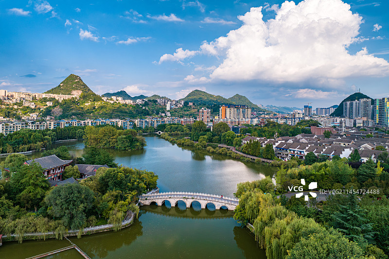 六盘水凤池园风光图片素材