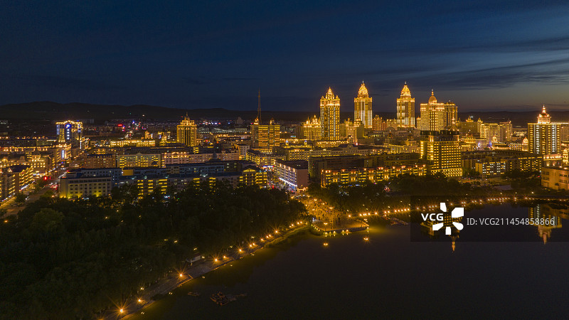 满洲里口岸城市风光夜景灯光天际线图片素材