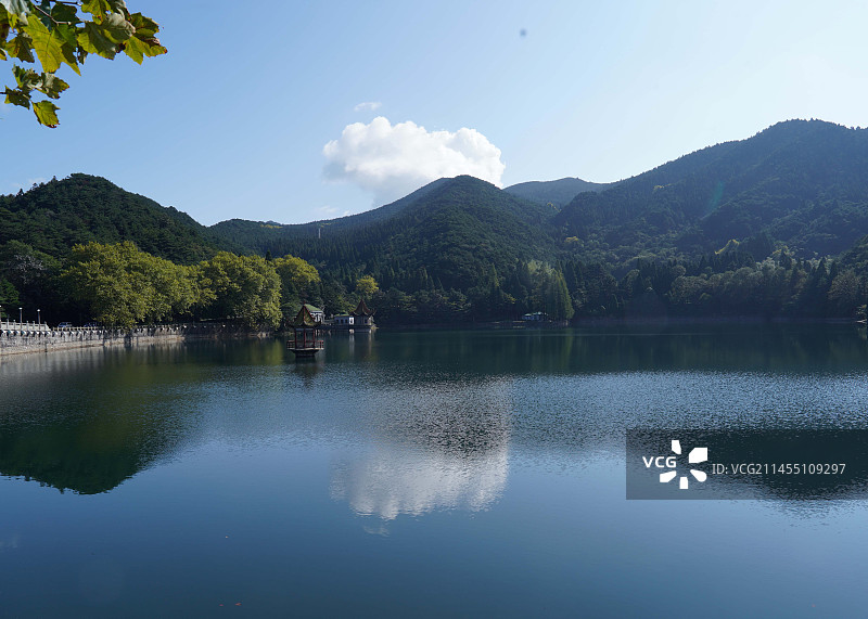 庐山国家重点名胜区芦林湖图片素材
