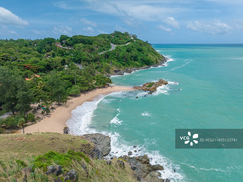 航拍泰国普吉岛拉威奈汉海滩夏季海滨风光图片素材