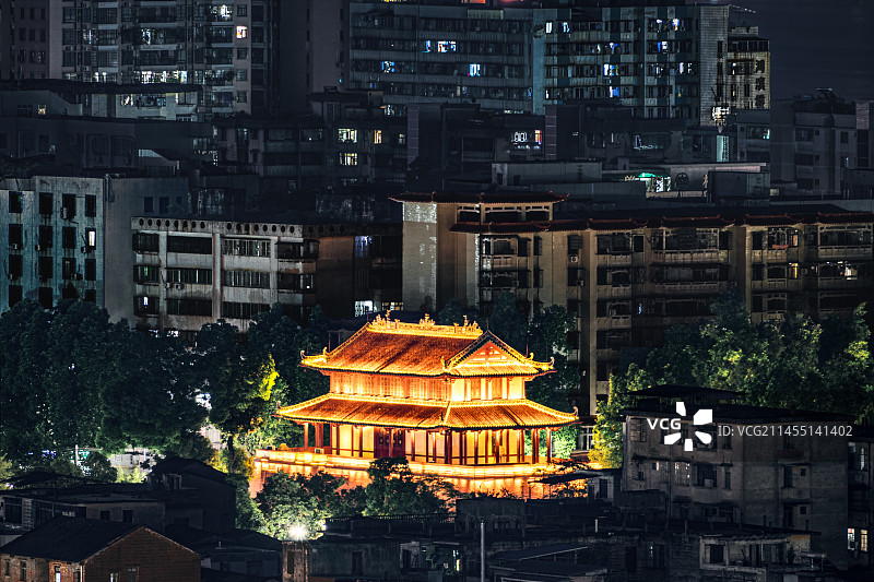 肇庆端州披云楼阅江大桥古今同框图片素材