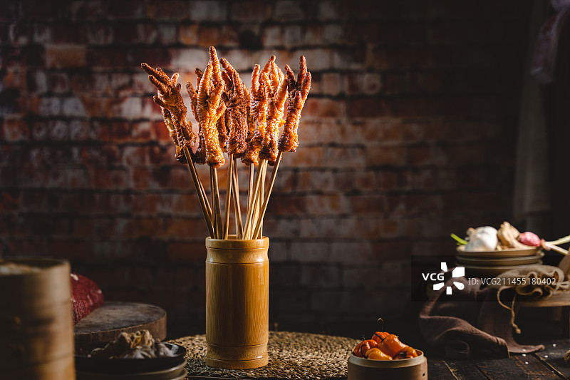 中式复古火锅串串虎皮凤爪鸡爪图片素材