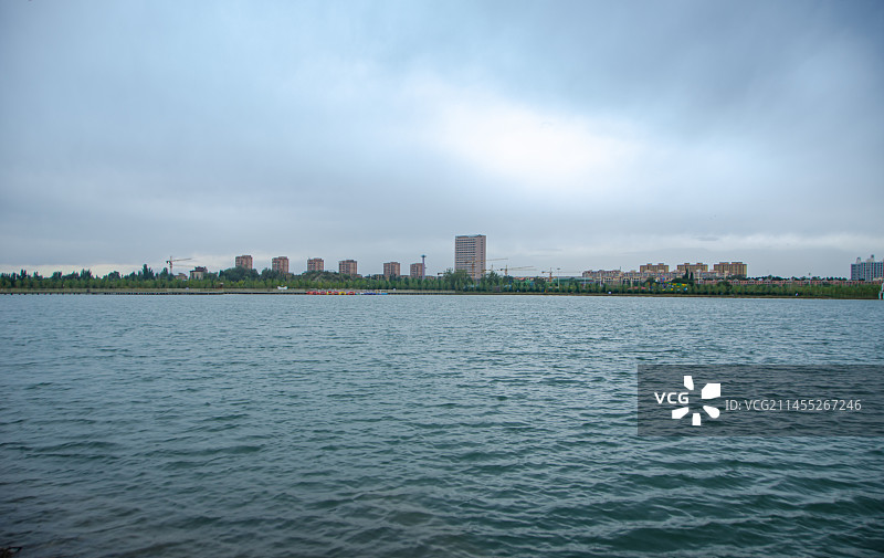 新疆阿克苏市沙雅渭干河景区 雁鸣湖图片素材