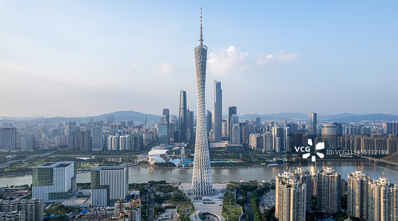 广州城市中轴线天空蓝天白云国庆旅游目的地航拍图片素材