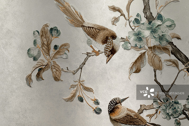 中式传统墙壁花鸟刺绣图片素材