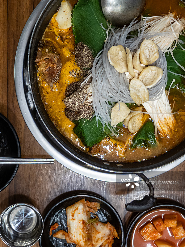 韩国解酒汤土豆脊骨汤图片素材