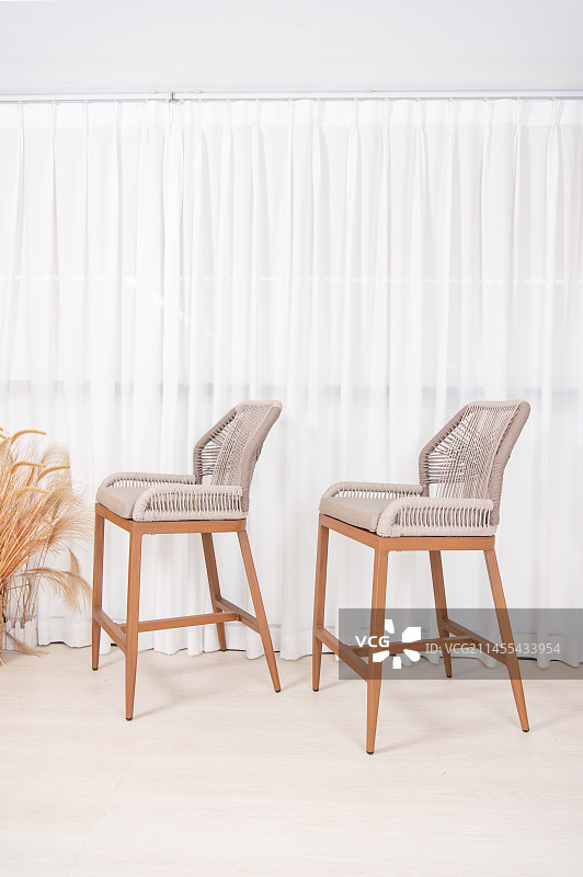 实木高脚椅场景展示图片素材