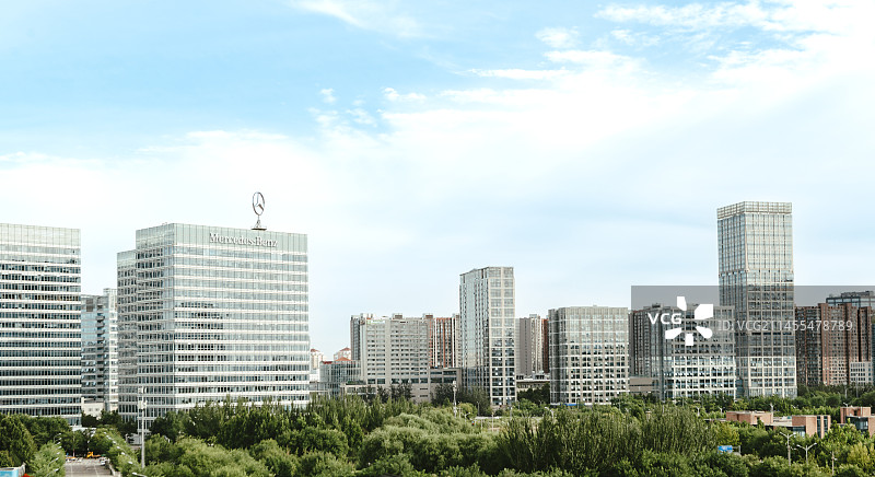 北京望京伯爵城市公园方恒国际大厦梅赛德斯奔驰大厦城市天地线图片素材