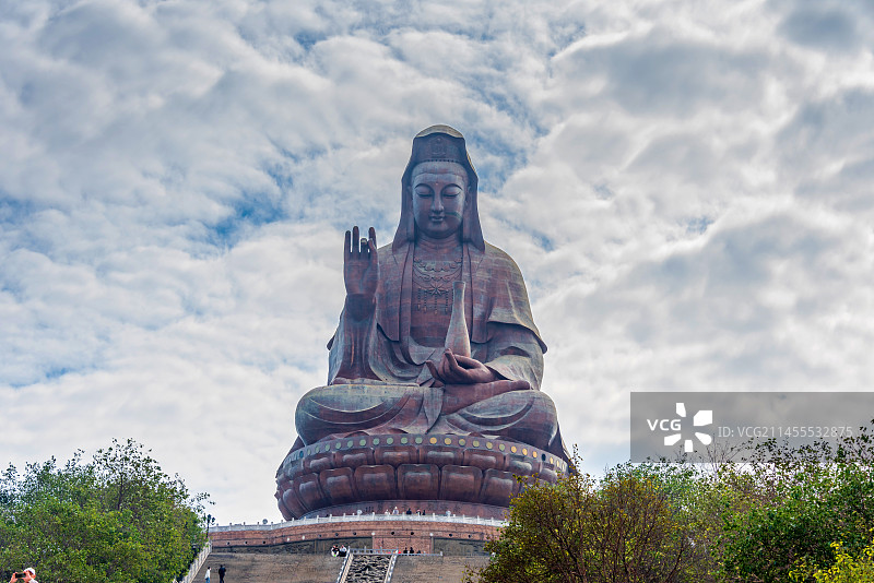 中国广东佛山西樵山宝峰寺露天大佛图片素材