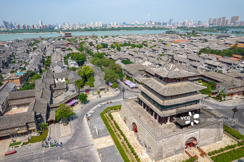 中国山东省聊城市东昌古城水上古城航拍图片素材