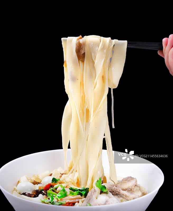 中国美食，河南美味烩面。专业美食拍摄，高清河南烩面。面食高清图片。羊肉烩面。图片素材