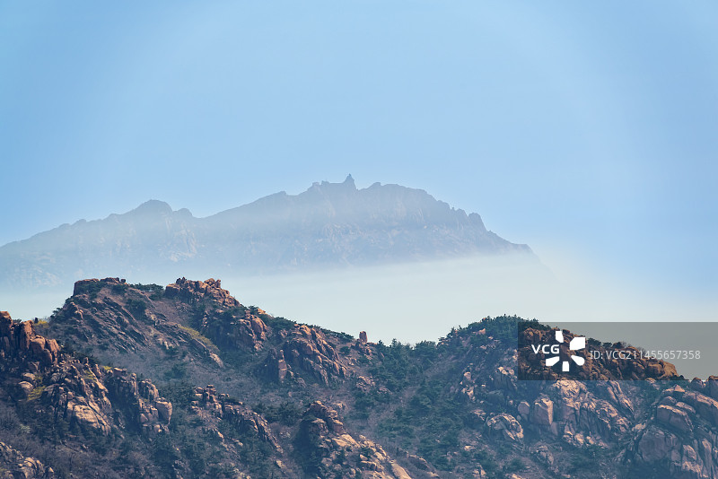 大珠山小福台顶观望远处的灵山岛图片素材