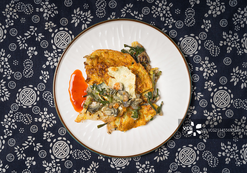 中国闽台潮特色传统小吃蚵仔煎图片素材