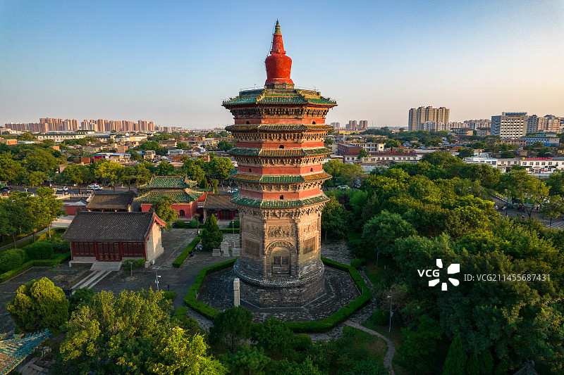 中国河南省安阳市天宁寺文峰塔航拍图片素材