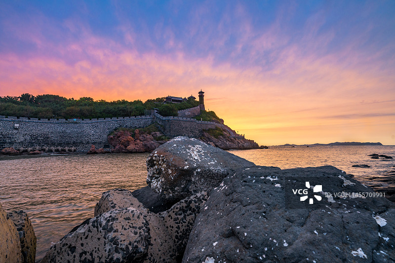 蓬莱阁日落晚霞火烧云图片素材