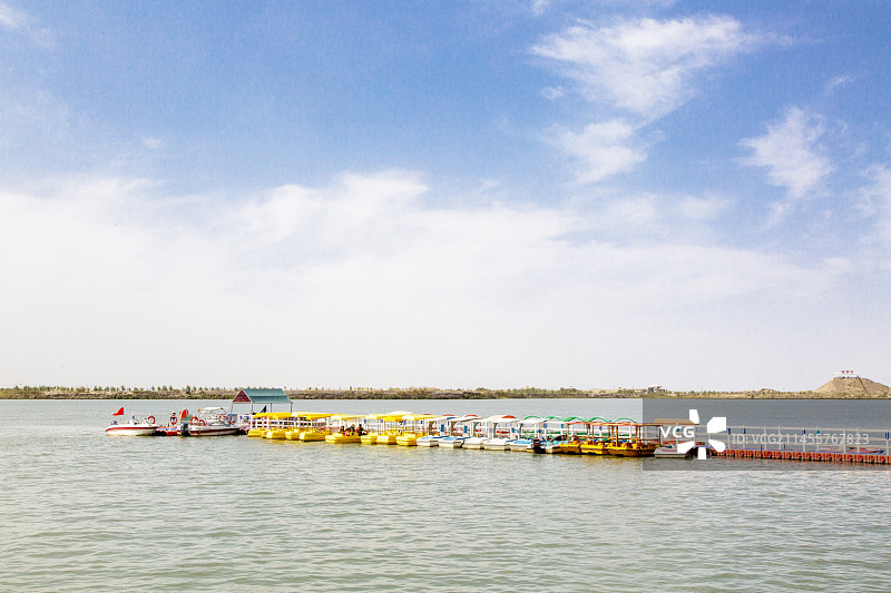 新疆喀什“达瓦昆沙漠”景区风光图片素材