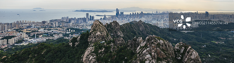 从浮山顶眺望青岛市区图片素材