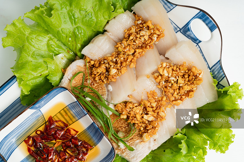 中式传统菜肴蒜泥白肉图片素材