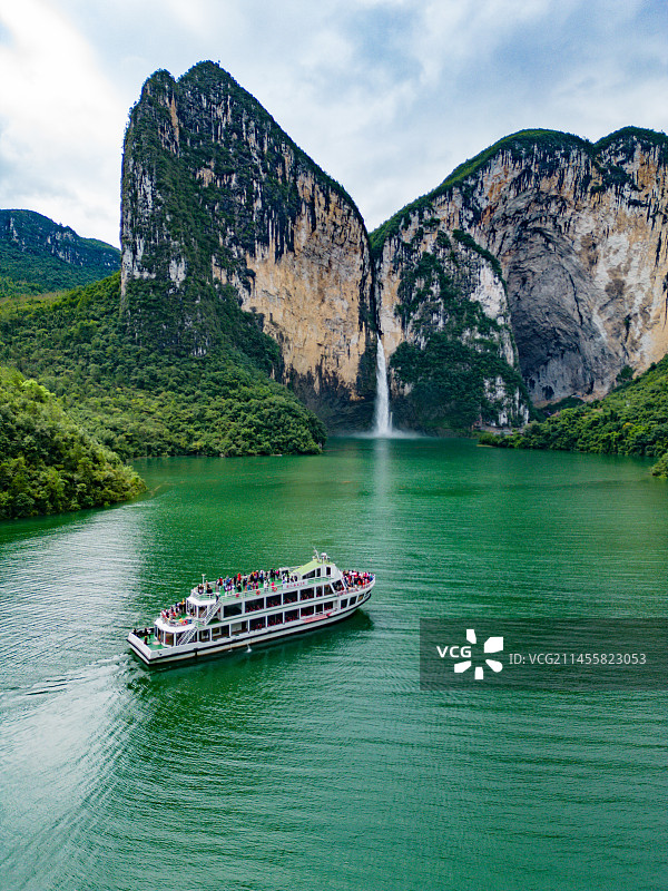 恩施建始清江蝴蝶崖图片素材