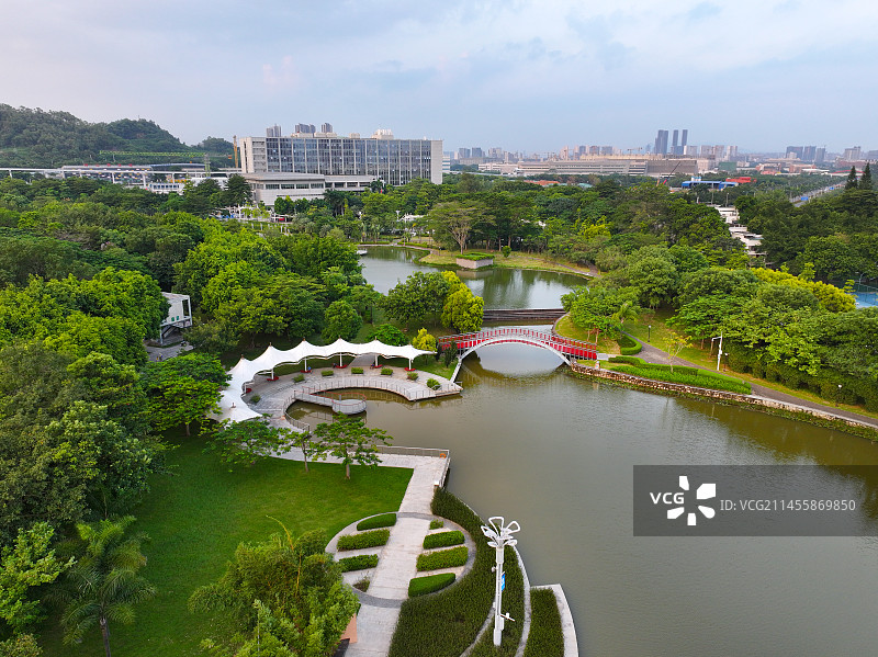 广东省深圳市坪山区政府中心公园航拍图片素材
