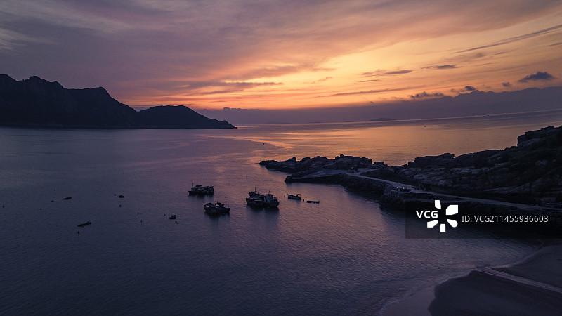 东海一号风景道 海 岛 渔船 日出 朝霞 风景图片素材