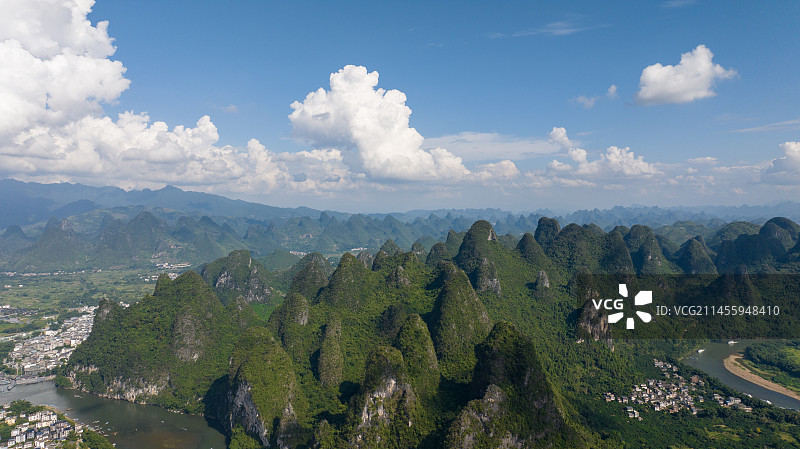 广西桂林山水 蓝天白云 美丽中国图片素材