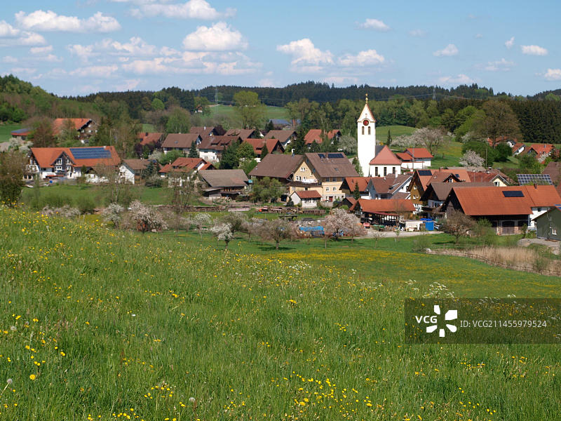 阿尔高的春天：旺根附近的卡尔塞图片素材