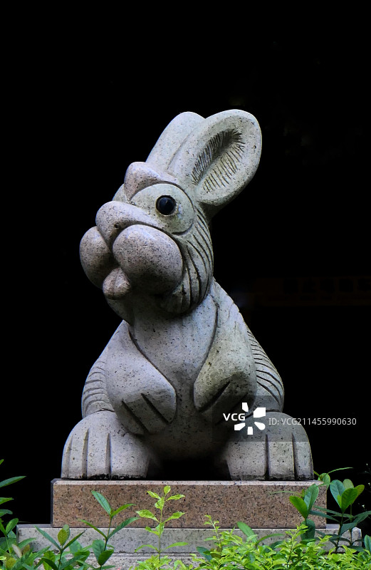 石雕兔子图片素材
