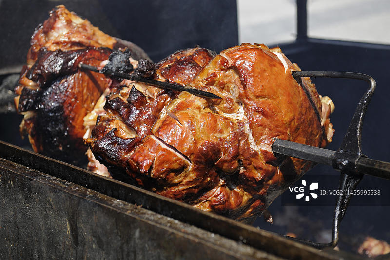 典型的捷克烤火腿，布拉格，波西米亚，捷克共和国，欧洲图片素材