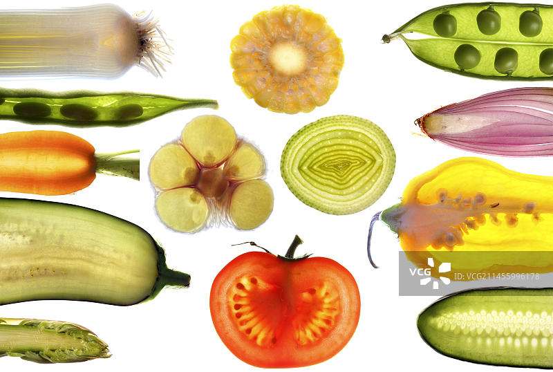 各种新鲜蔬菜的横截面和切片图片素材
