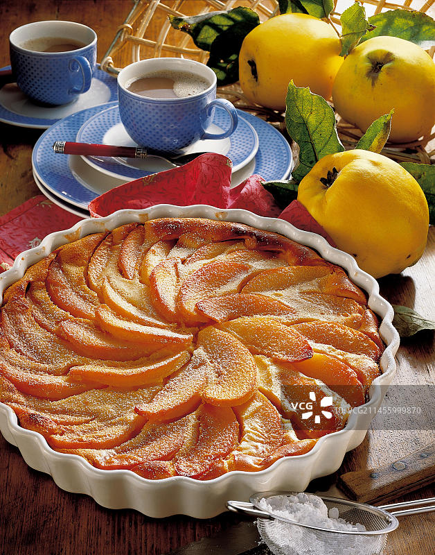 美味的榅桲烘焙，法国，欧洲图片素材