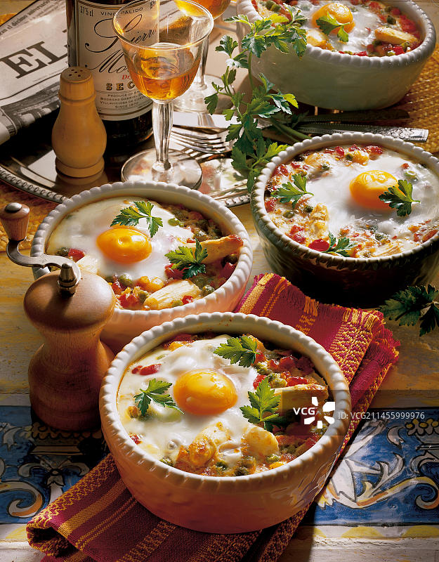 西班牙鸡蛋焗烤蔬菜图片素材