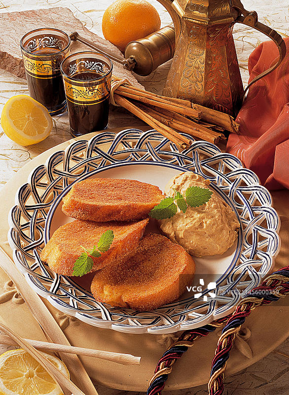 摩洛哥炸肉桂面包图片素材