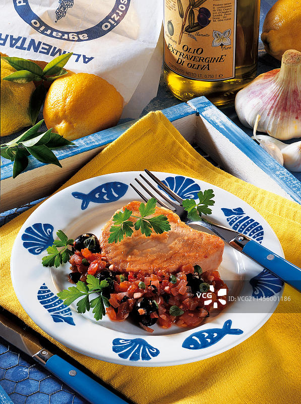 焗烤金枪鱼，意大利图片素材