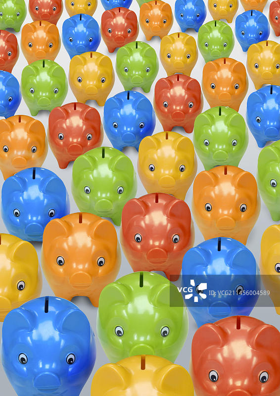 各式各样的彩色小猪储蓄罐图片素材