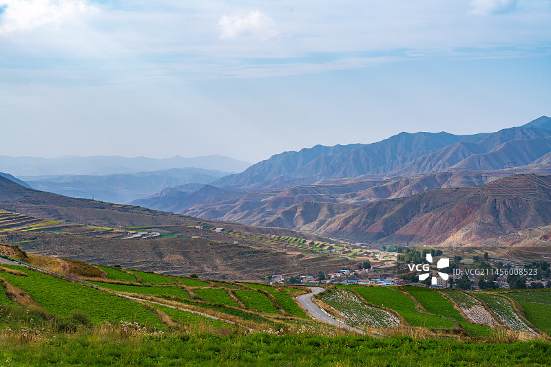 甘肃省兰州市榆中县兴隆山马衔山秋景图片素材