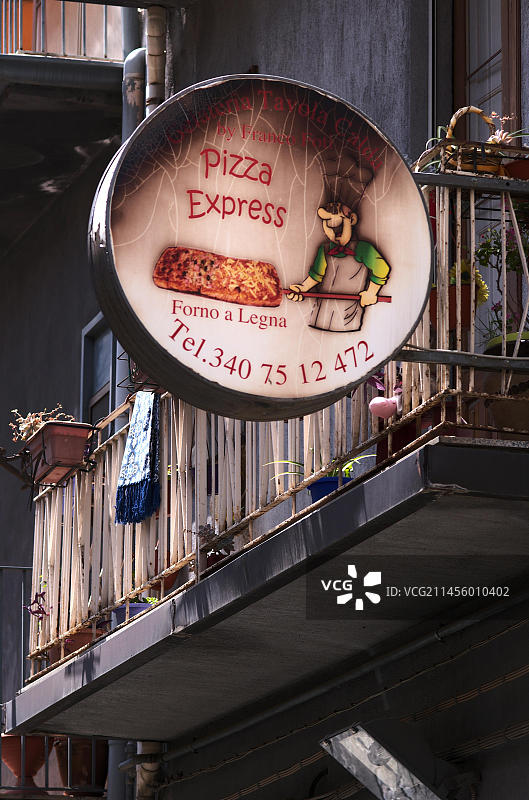 披萨店招牌（意大利锡切岛）图片素材