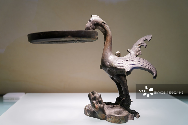 河北省 石家庄市 河北省博物院 铜朱雀灯图片素材