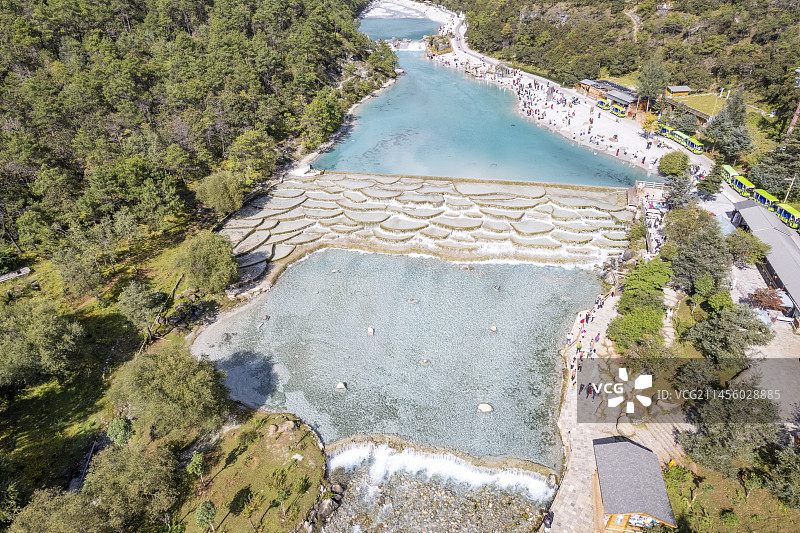 航拍云南蓝月谷自然风景图片素材