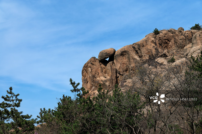 大珠山山顶的奇石图片素材
