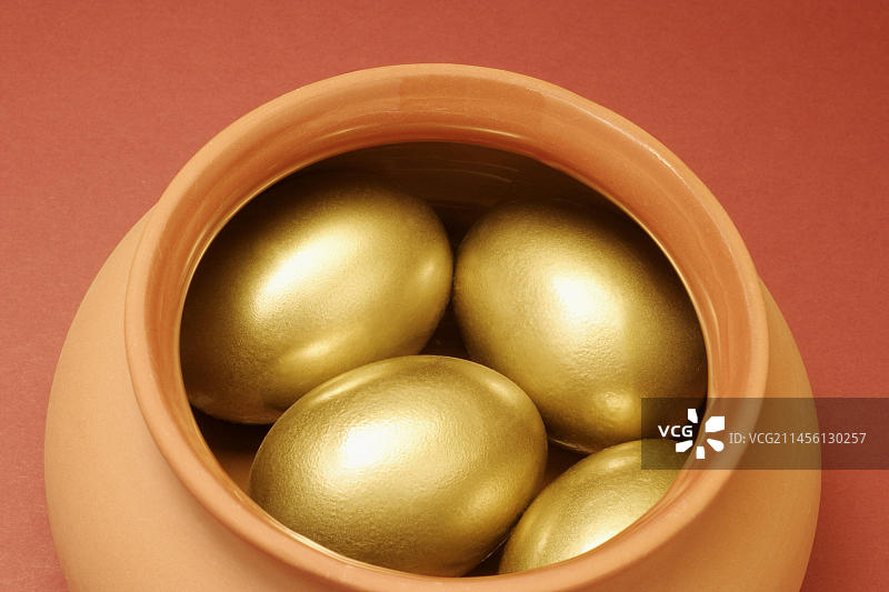 锅里的金蛋图片素材