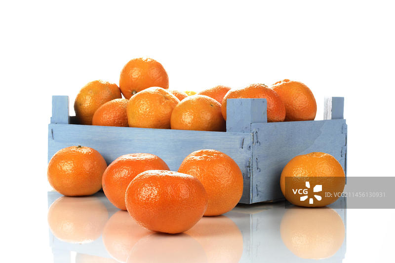木箱里的橘子图片素材