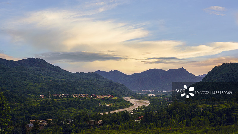 四川彭州白水河风光（5） 这里是被“5.12大地震”摧毁之地，不舍故土的山里人把她重建得依然美丽……图片素材