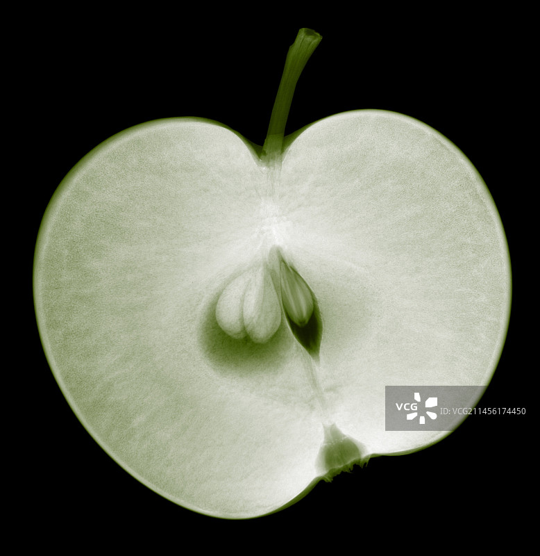 苹果切半X光片图片素材