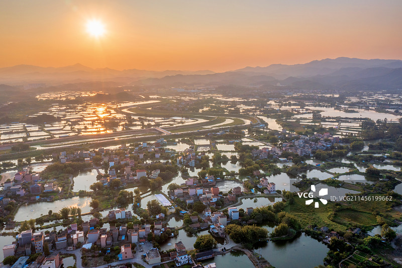 中国广东江门鹤山古劳水乡日落航拍风光图片素材