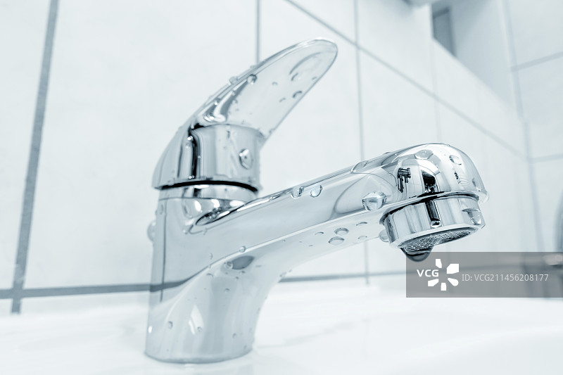 浴室水龙头图片素材