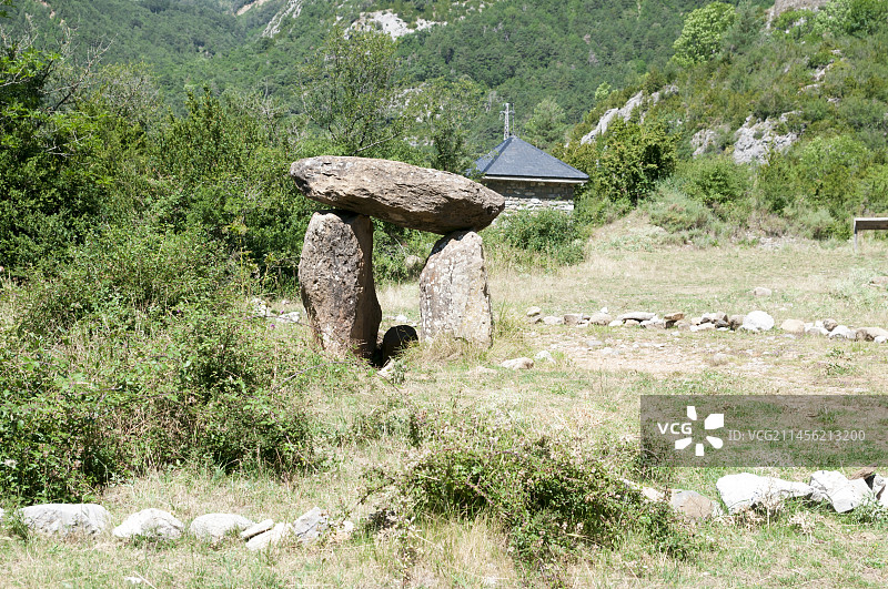 西班牙阿拉贡的圣埃伦娜石棚图片素材