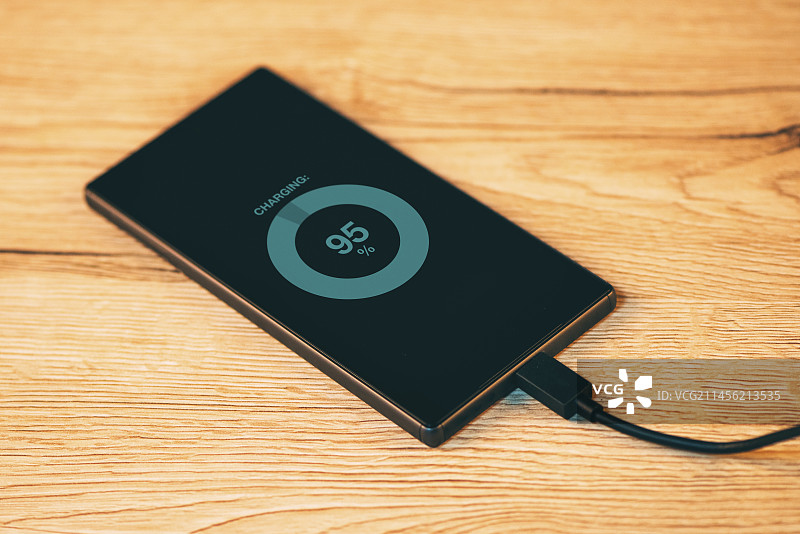 智能手机充电图片素材