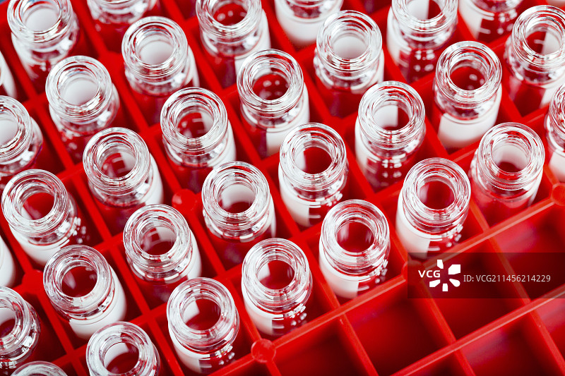 盒子里的药瓶图片素材